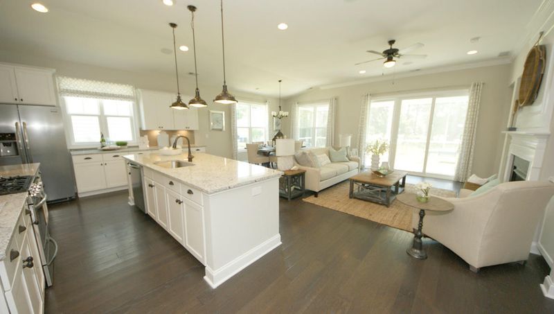 124 Airy Dr, Summerville, SC 29486