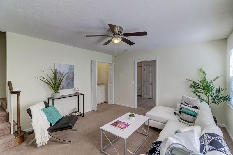 14 Duncan St, Charleston, SC 29403
