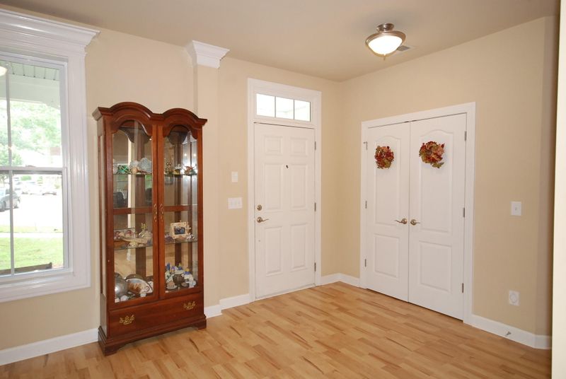 8463 Athens Way, North Charleston, SC 29420
