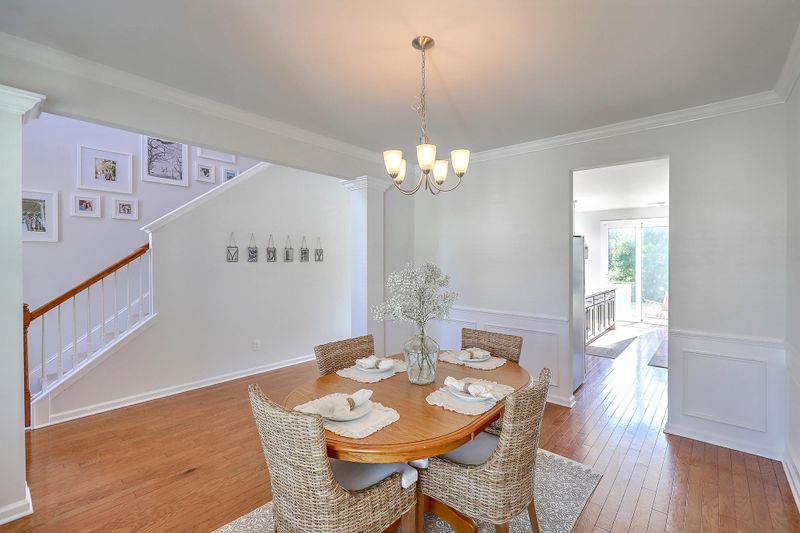 1208 Raven Rd, Hanahan, SC 29410