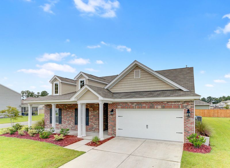 119 Firethorn Dr, Goose Creek, SC 29445