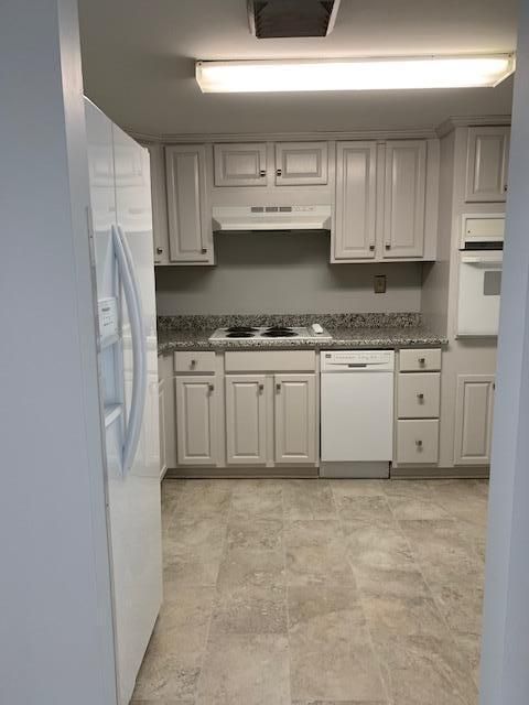 14 Lockwood Dr #4-E, Charleston, SC 29401