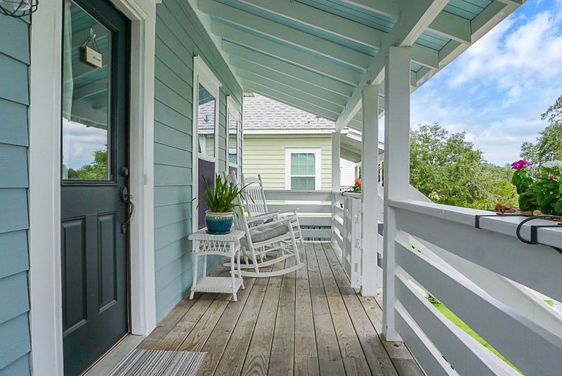 1041 Hunley Waters Cir, North Charleston, SC 29405