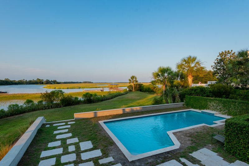 2412 Royal Oak Dr, Johns Island, SC 29455