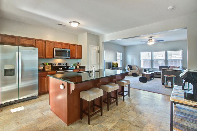 205 Foxcroft Ln, Moncks Corner, SC 29461