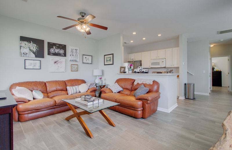 401 Farrow Ct, Moncks Corner, SC 29461