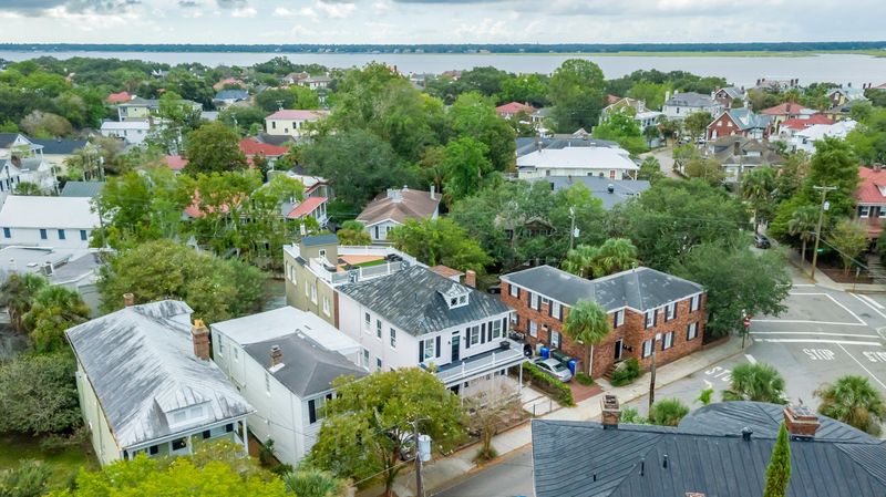 4 Savage St, Charleston, SC 29401