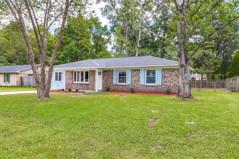120 Jean Wells Dr, Goose Creek, SC 29445