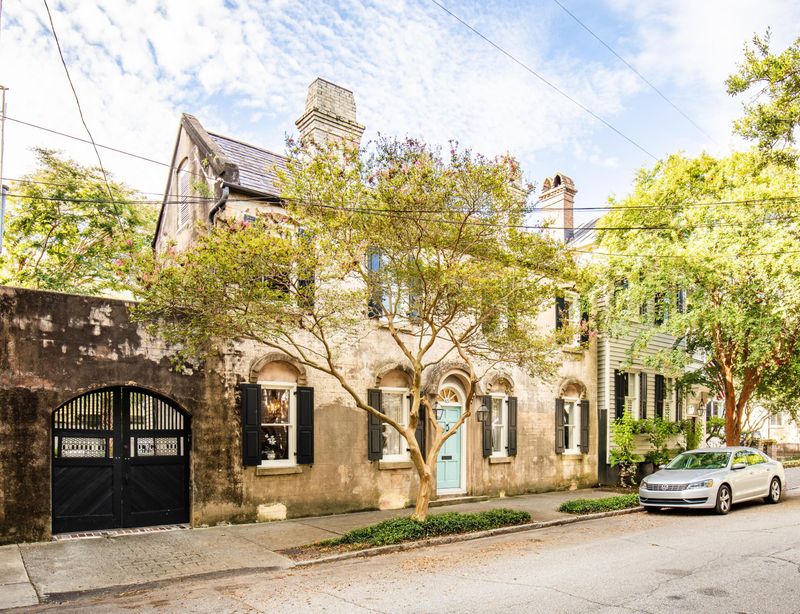 65 Bull St, Charleston, SC 29401