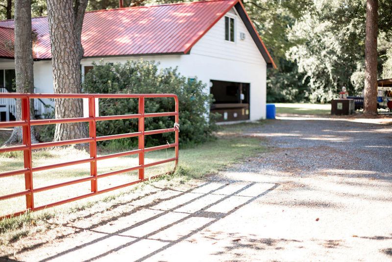 2269 Highway 61, Ridgeville, SC 29472