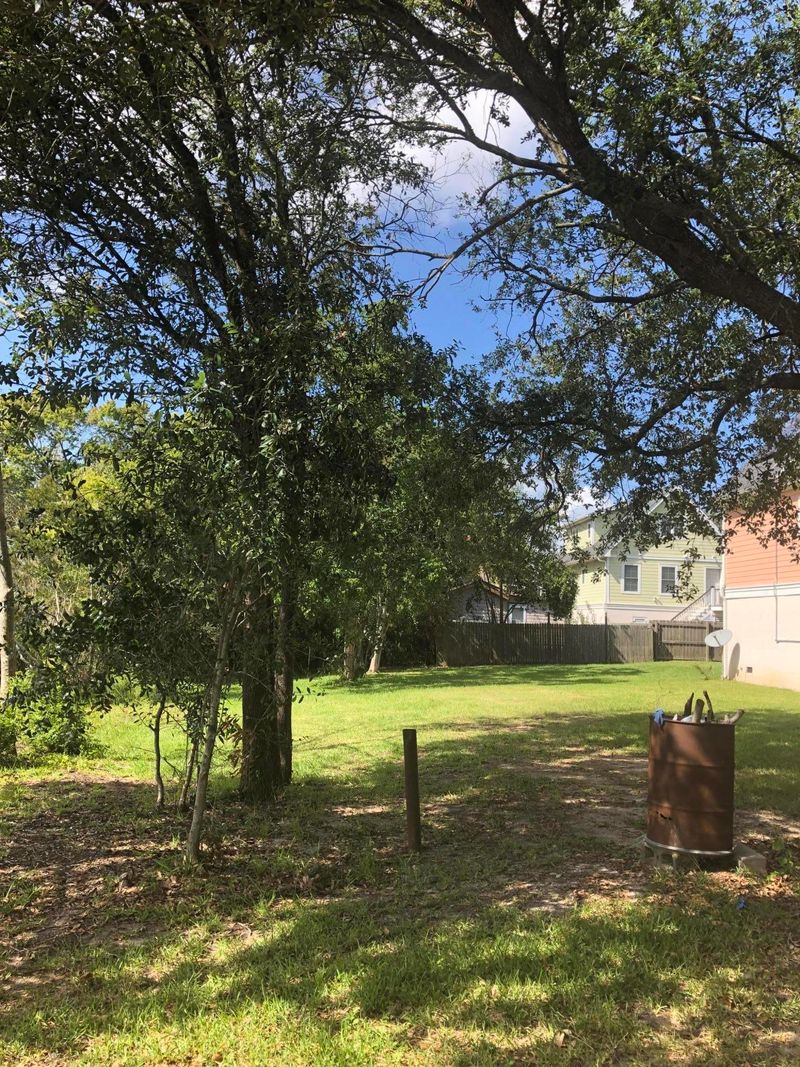 2312 Peonie Ave, North Charleston, SC 29405