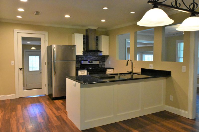 360 Oxford Rd, Ladson, SC 29456
