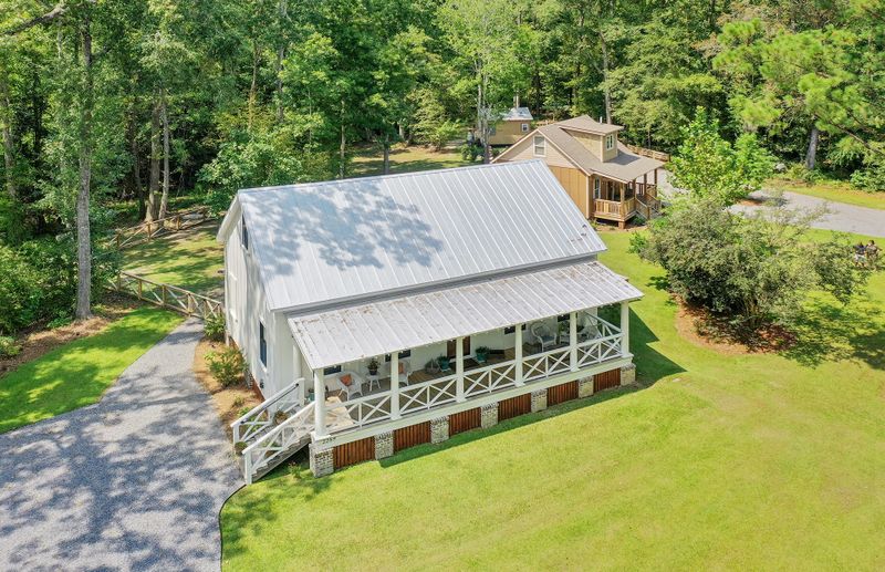 2269 Old Beech Hill Rd, Ridgeville, SC 29472