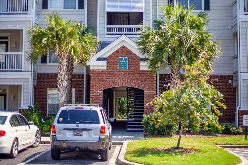 45 Sycamore Ave #528, Charleston, SC 29407