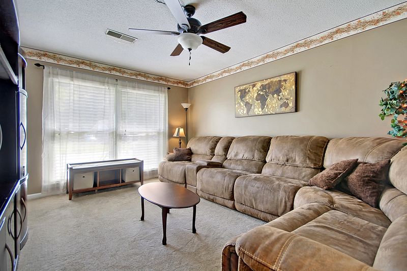 223 Columbia Dr, Ladson, SC 29456