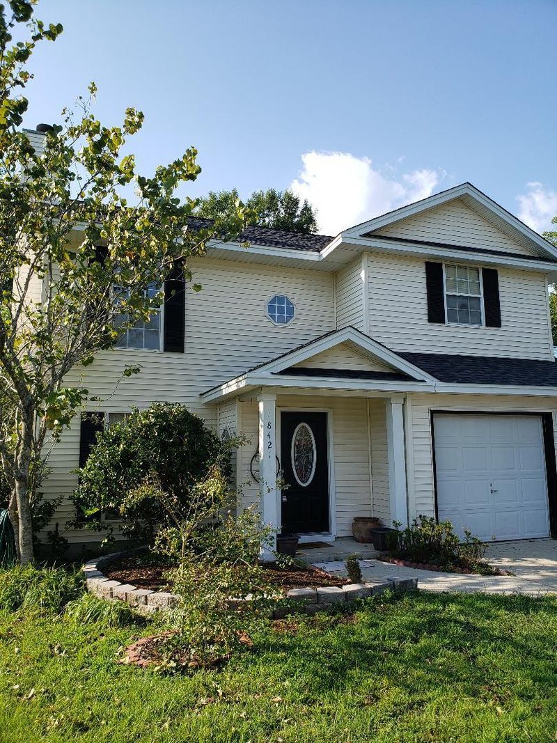 8421 Waltham Rd, North Charleston, SC 29406