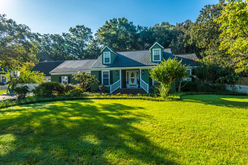 948 Godber St, Charleston, SC 29412