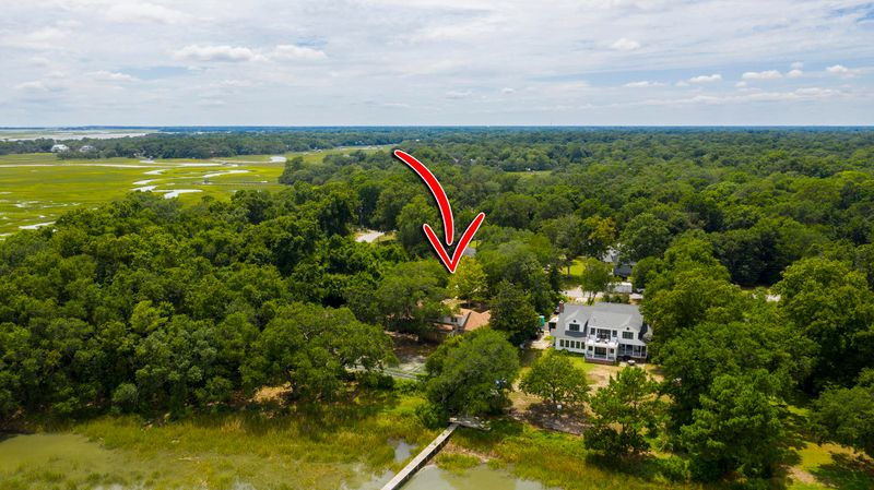 855 Robert E Lee Blvd, Charleston, SC 29412