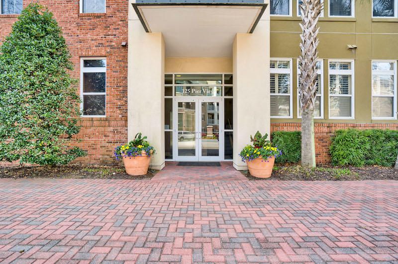 125 Pier View St #402, Charleston, SC 29492