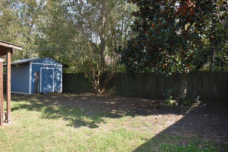 8305 Whitehaven Dr, North Charleston, SC 29420