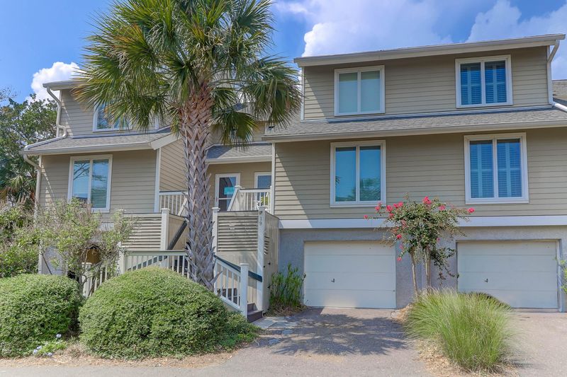 19 Linkside Ct, Isle Of Palms, SC 29451