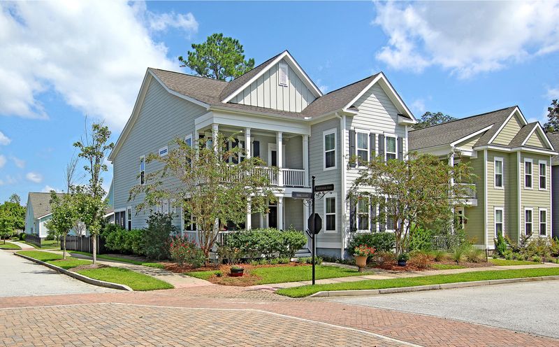 100 Sabal Ct, Summerville, SC 29483