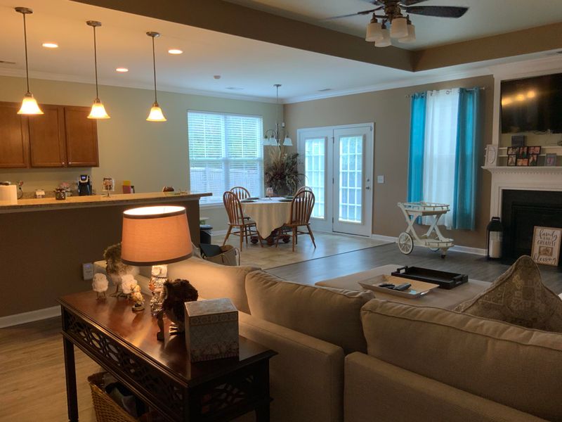 456 Delmont Dr, Goose Creek, SC 29445