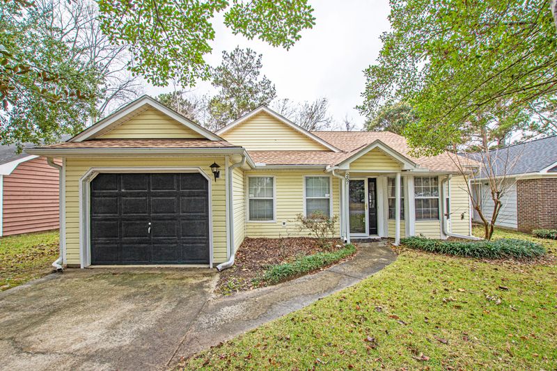 267 Two Hitch Rd, Goose Creek, SC 29445