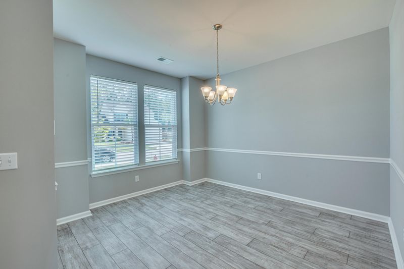 445 Gianna Ln, Goose Creek, SC 29445