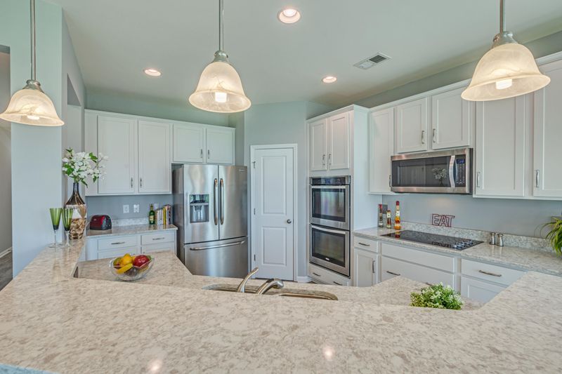 445 Gianna Ln, Goose Creek, SC 29445