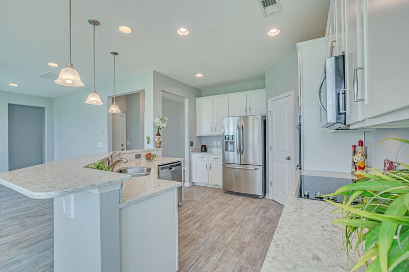 445 Gianna Ln, Goose Creek, SC 29445