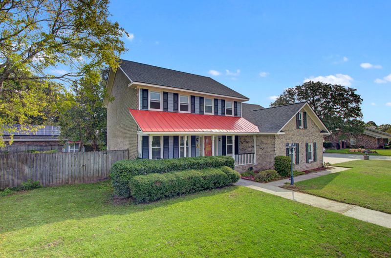 5292 Waterview Dr, North Charleston, SC 29418