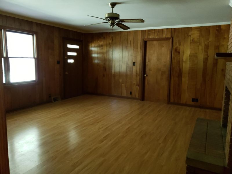 204 W Murray Ave, Saint George, SC 29477