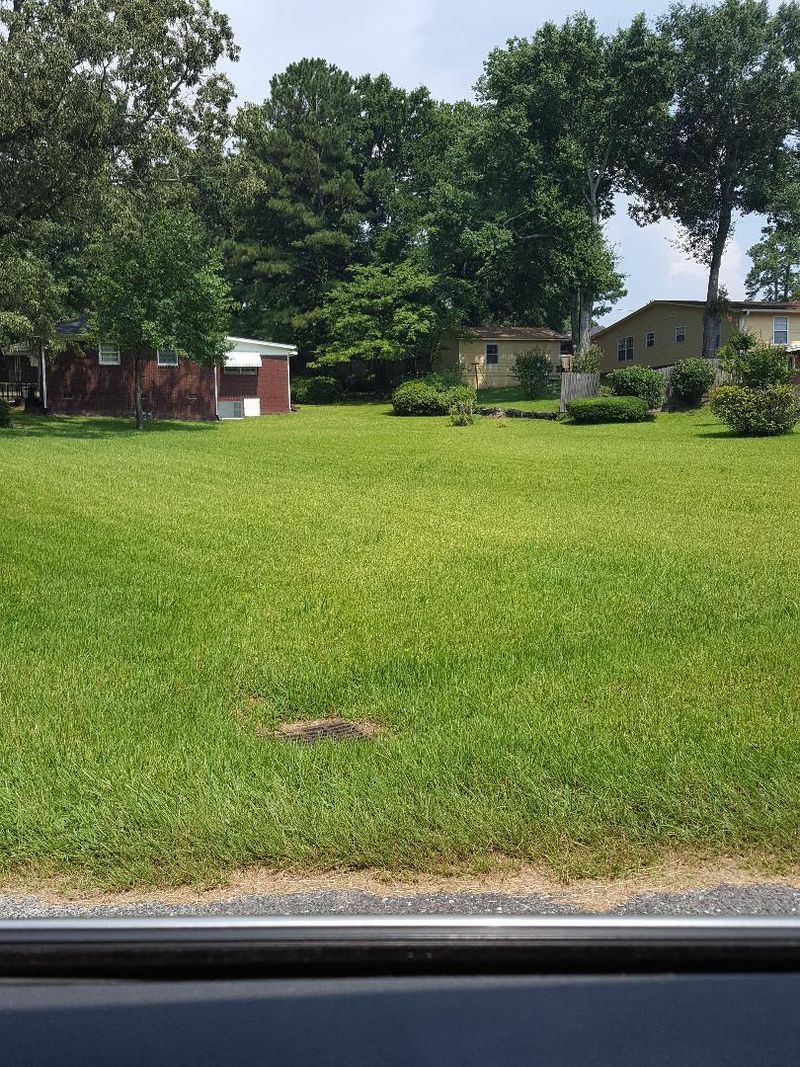 926 Holly Ct, Hanahan, SC 29410