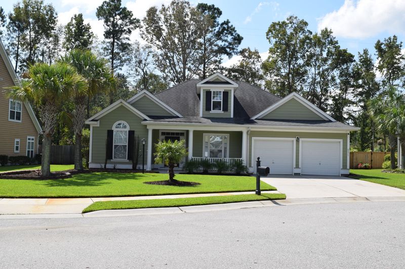 8571 Royal Palms Ln, North Charleston, SC 29420