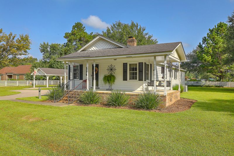 156 Scotch Range Rd, Summerville, SC 29483