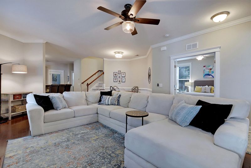 1527 Lynton St, Charleston, SC 29412