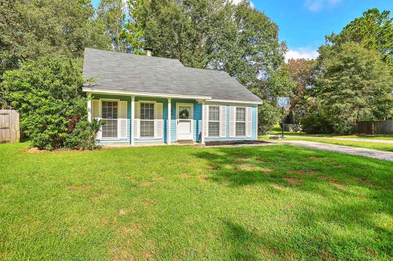 130 Alston Cir, Goose Creek, SC 29445