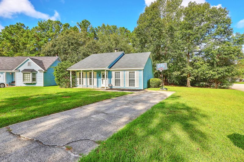 130 Alston Cir, Goose Creek, SC 29445