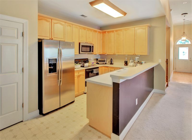 1761 Wayah Dr, Charleston, SC 29414