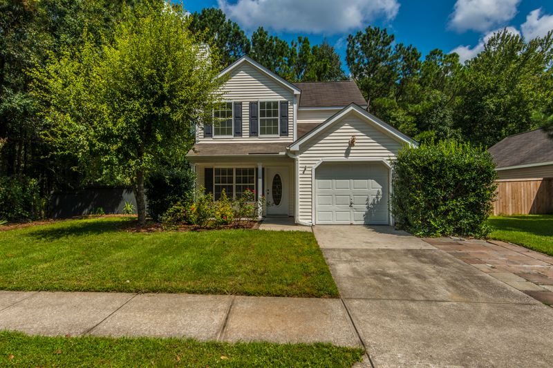 1058 Peninsula Cove Dr, Charleston, SC 29492
