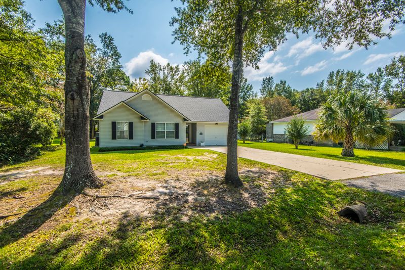240 O T Wallace Dr, Summerville, SC 29483