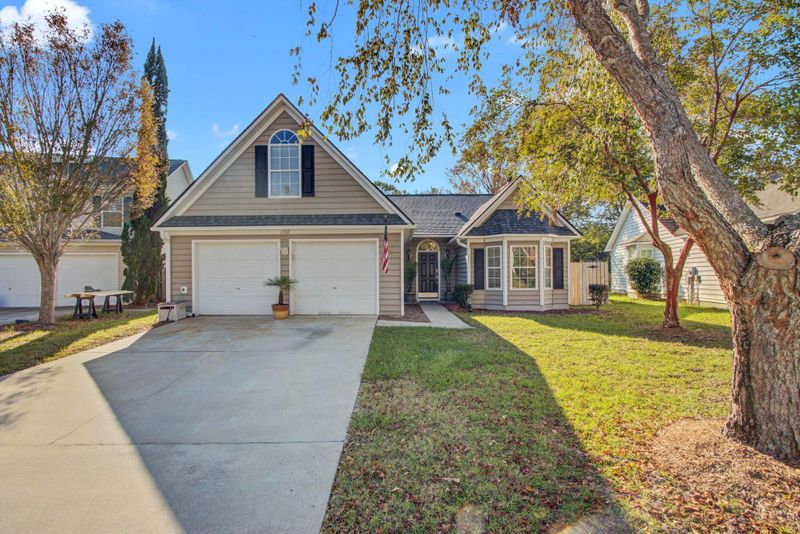 1592 Clark Sound Cir, Charleston, SC 29412