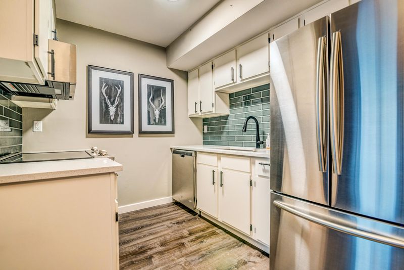 2494 Etiwan Ave #3j, Charleston, SC 29414