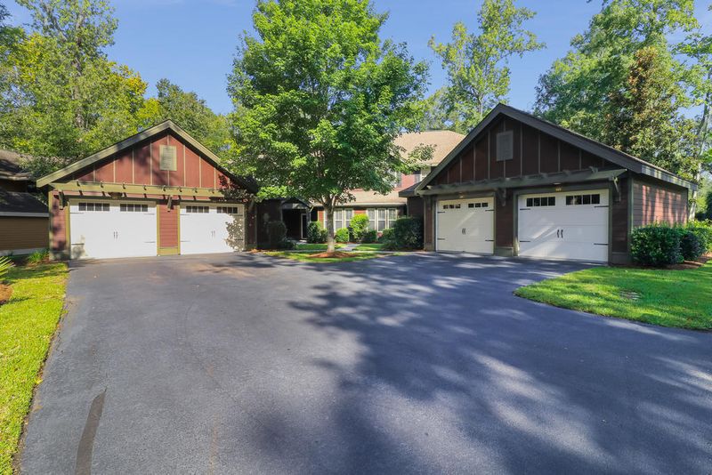 8407 Hidden Bakers Trace Cir, North Charleston, SC 29418