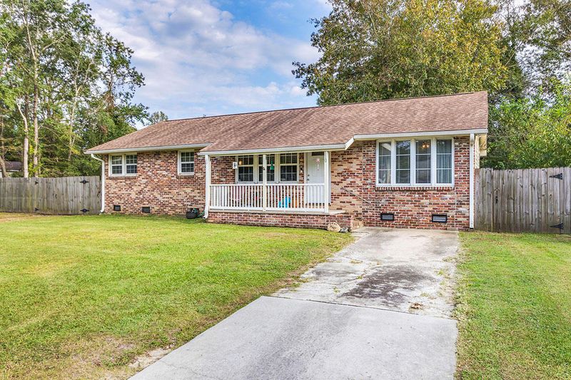 110 Robert Rd, Goose Creek, SC 29445