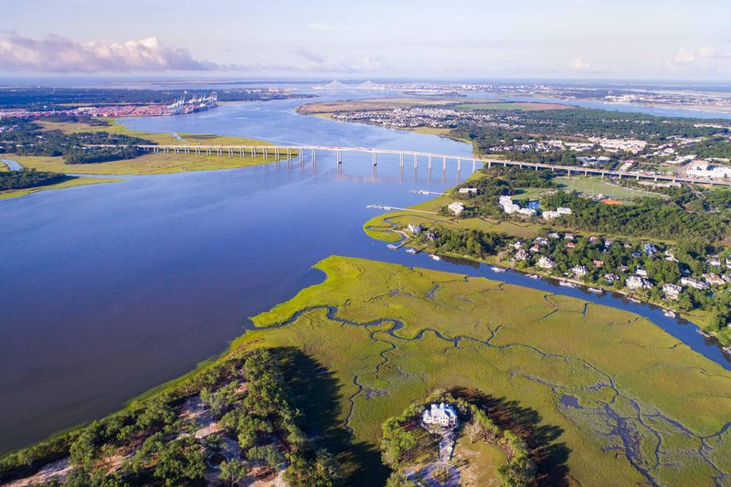 501 Old Compass Rd, Charleston, SC 29492