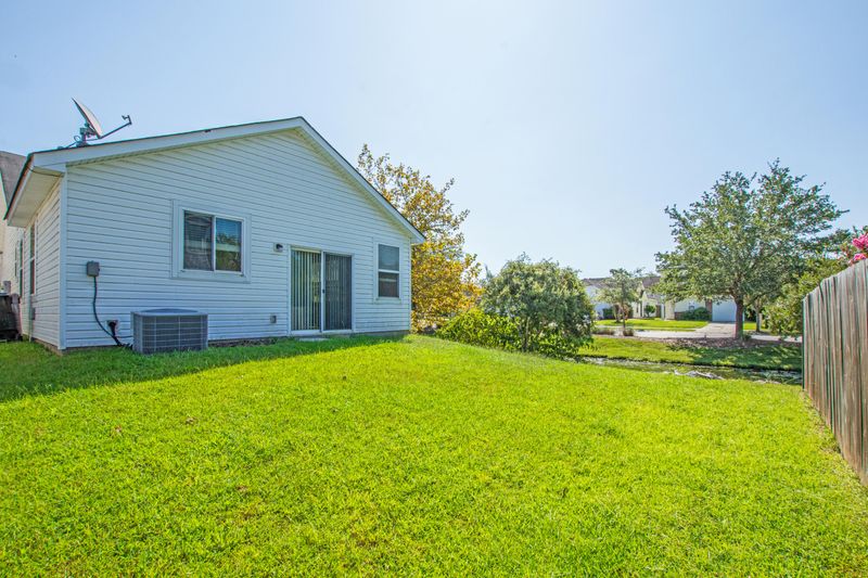 8805 Shadowglen Dr, North Charleston, SC 29420