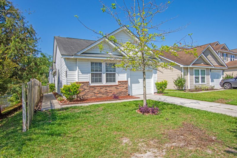 8805 Shadowglen Dr, North Charleston, SC 29420