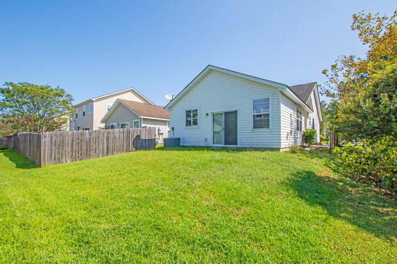 8805 Shadowglen Dr, North Charleston, SC 29420